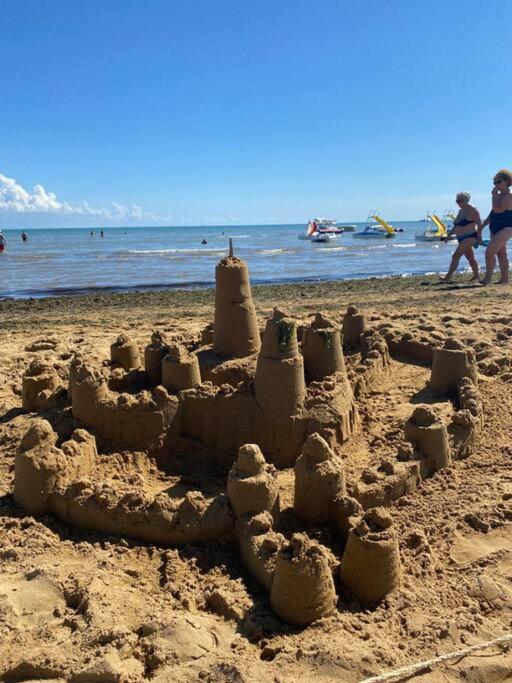 Appartamento Incantevole 300M Dal Mare Lignano Sabbiadoro Ngoại thất bức ảnh